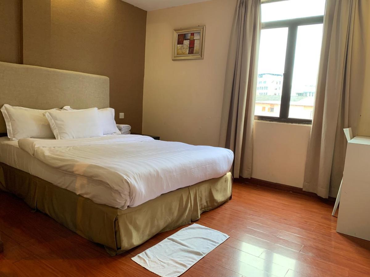 Mcity Inn Miri Exteriör bild